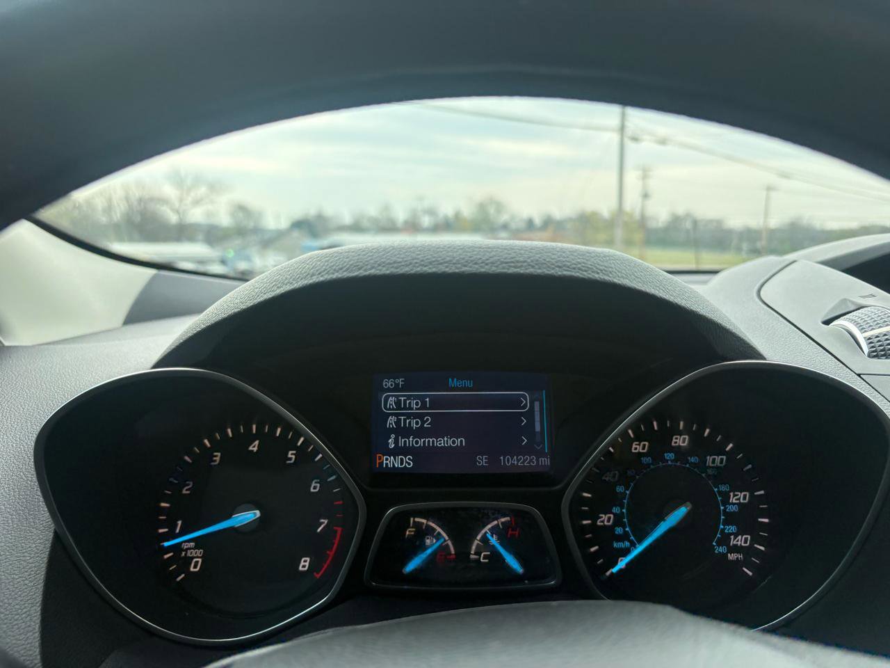 Used 2015 Ford Escape SE image 11