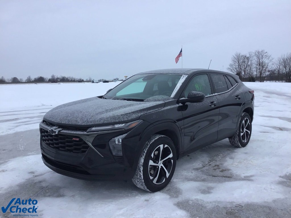 Used 2024 Chevrolet Trax RS w/ Driver Confidence Package image 9