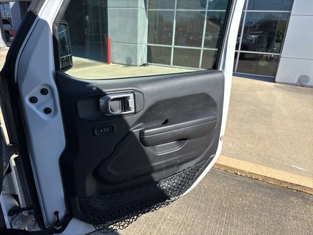 Used 2018 Jeep Wrangler Unlimited Sport S image 32