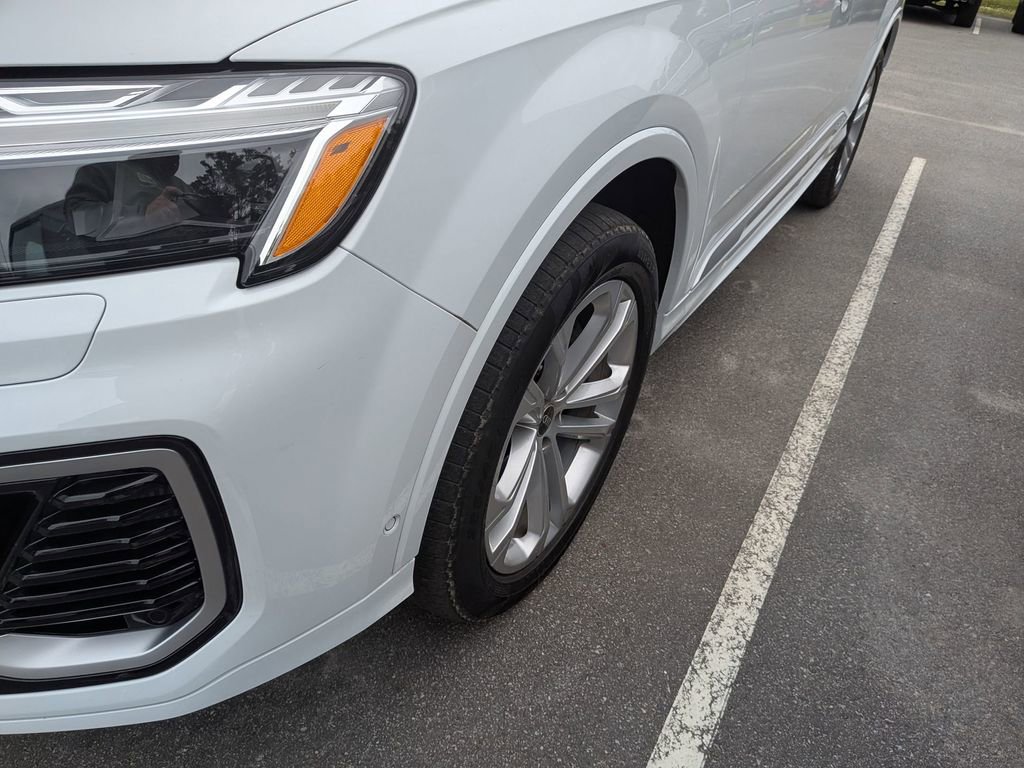 Used 2025 Audi Q7 3.0T Premium Plus w/ Premium Plus Package AWD/4WD image 3