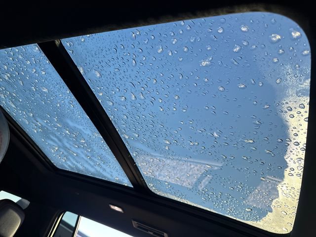 Used 2025 Chevrolet Traverse RS w/ LPO, Floor Liner Package image 20