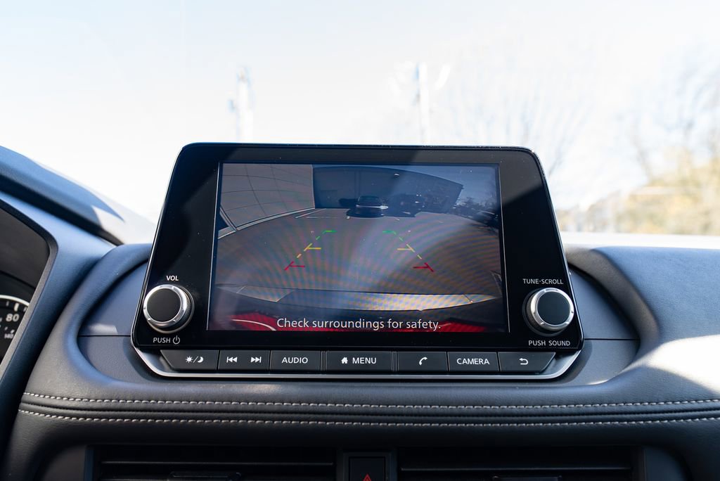 Certified 2025 Nissan Rogue S image 17