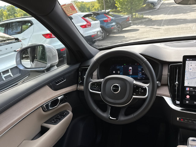 Certified 2026 Volvo XC90 B6 Plus AWD/4WD image 22