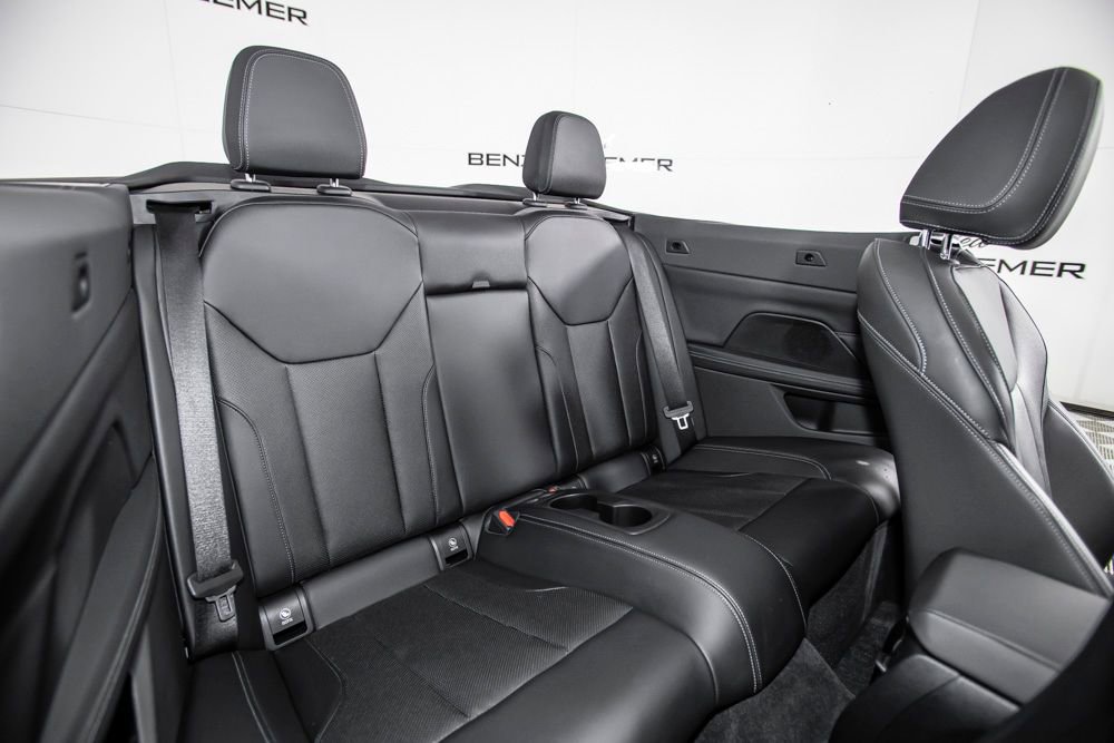 Used 2023 BMW M440i Convertible w/ Premium Package image 19