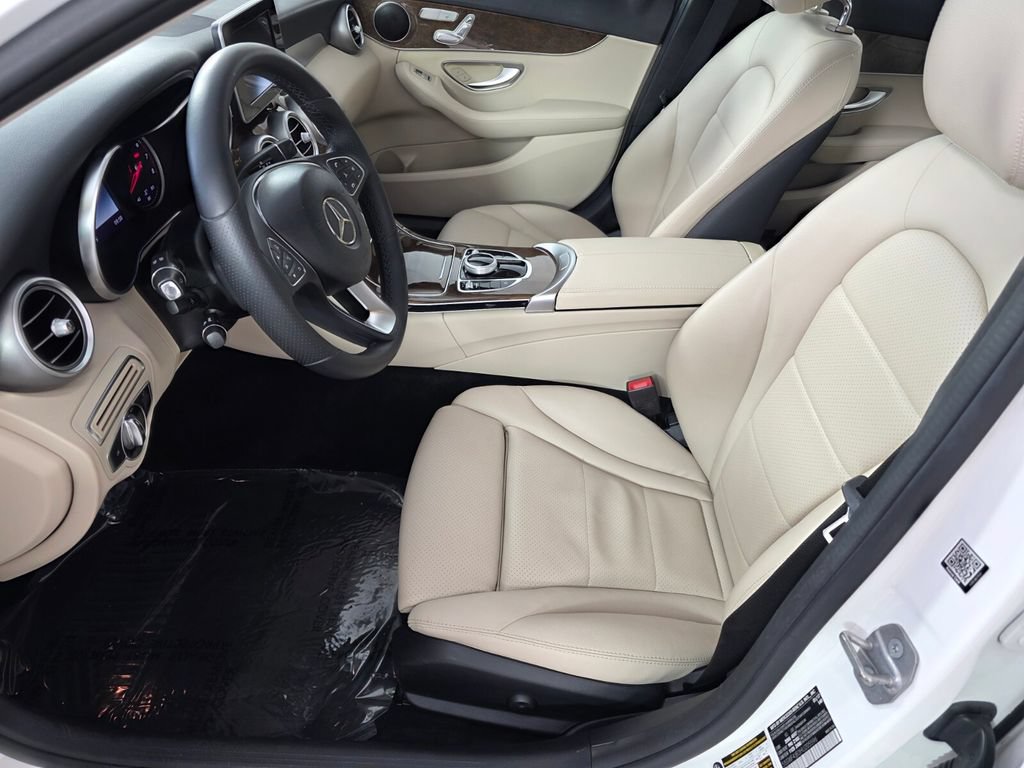 Used 2017 Mercedes-Benz C 300 Sedan image 9