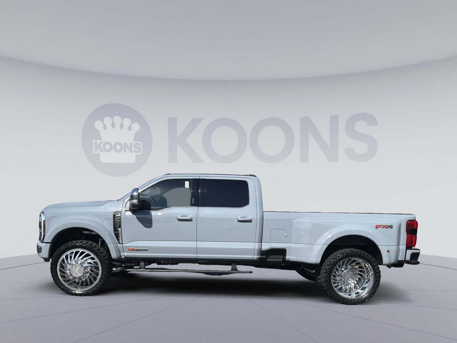 New 2026 Ford F450 Platinum w/ Platinum Plus Package AWD/4WD image 2