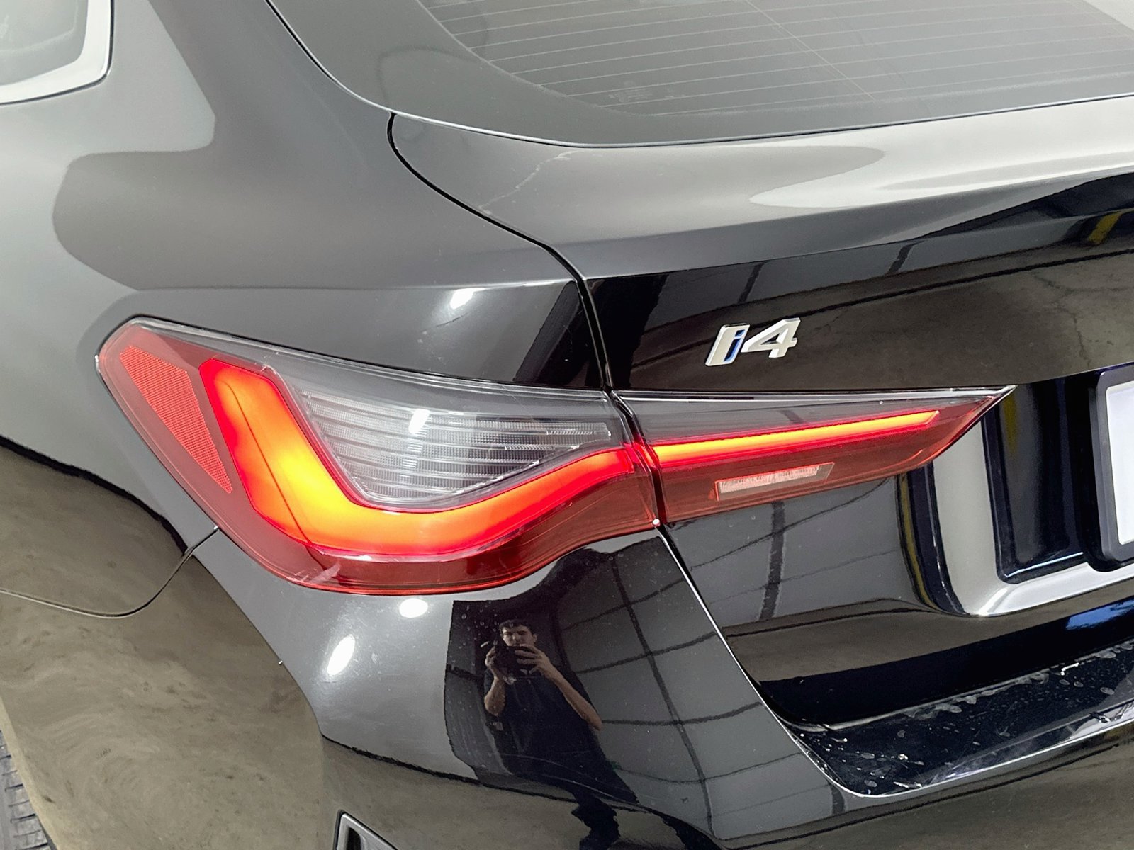 Used 2024 BMW i4 eDrive35 w/ Premium Package RWD image 12