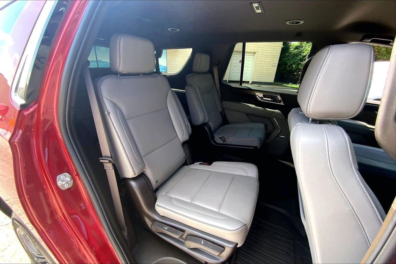 Used 2026 GMC Yukon Elevation AWD/4WD image 24