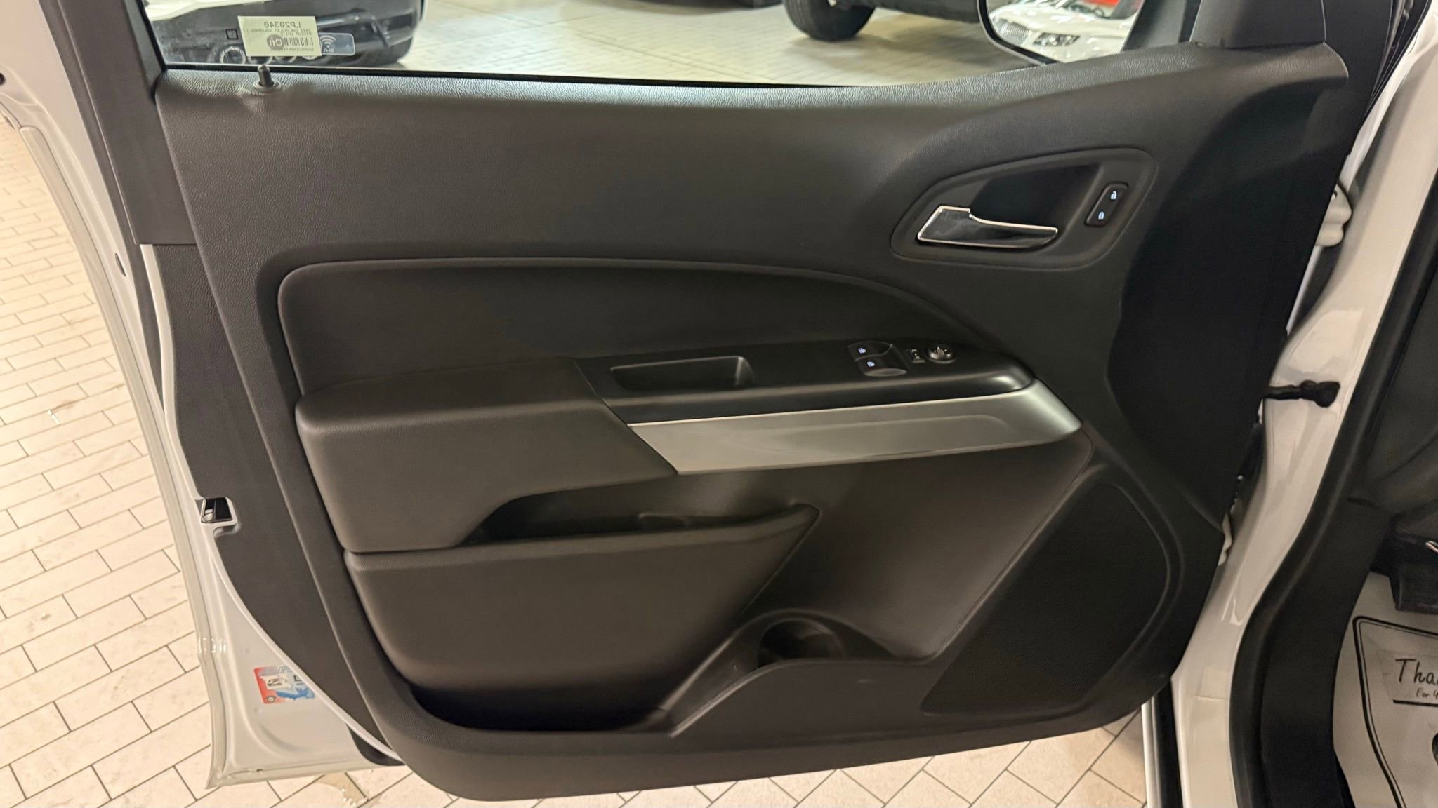 Used 2022 Chevrolet Colorado LT w/ Fleet Safety Package image 14