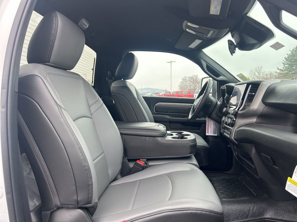New 2026 RAM 3500 Tradesman AWD/4WD image 7