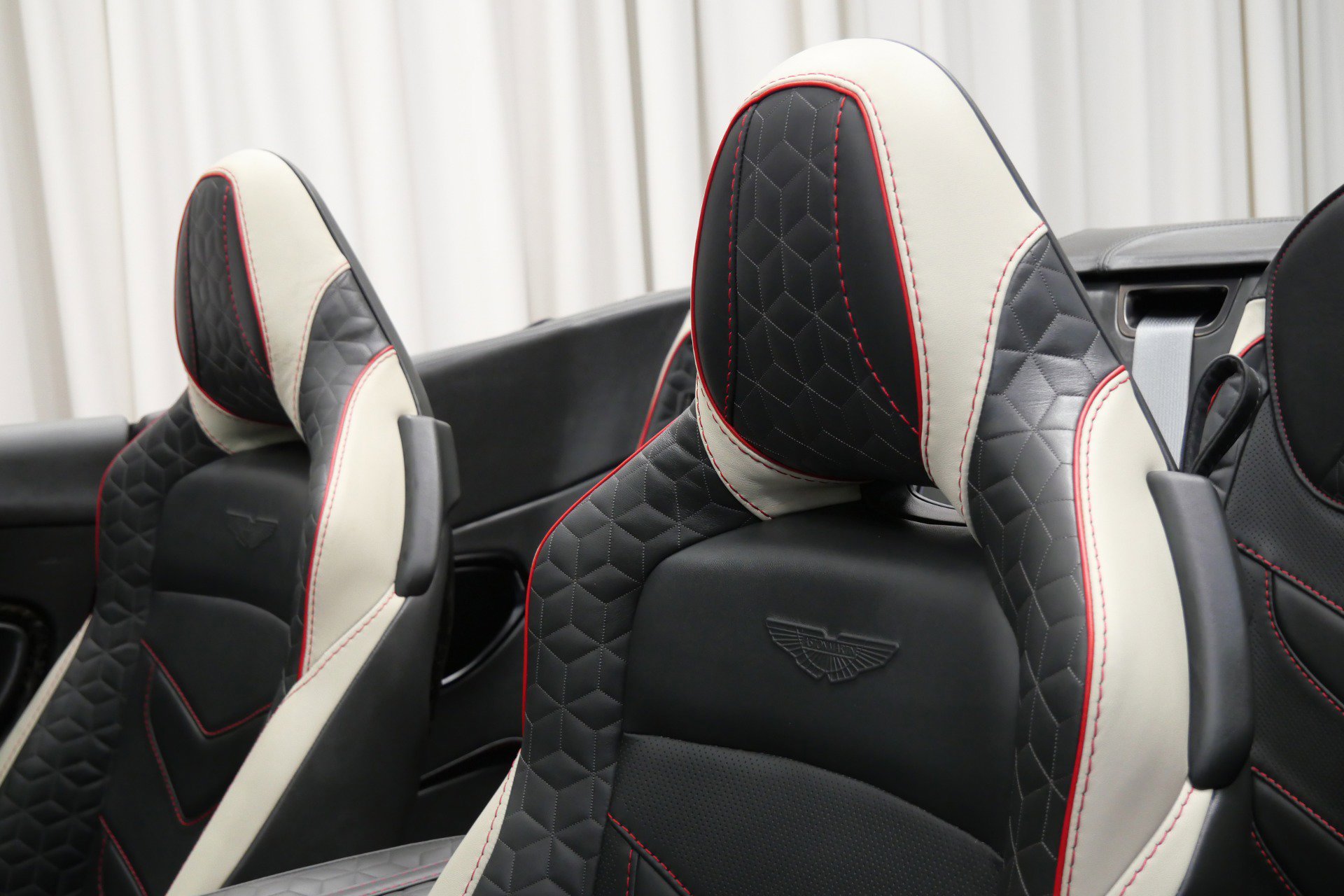 Used 2023 Aston Martin DBS Superleggera Volante image 26