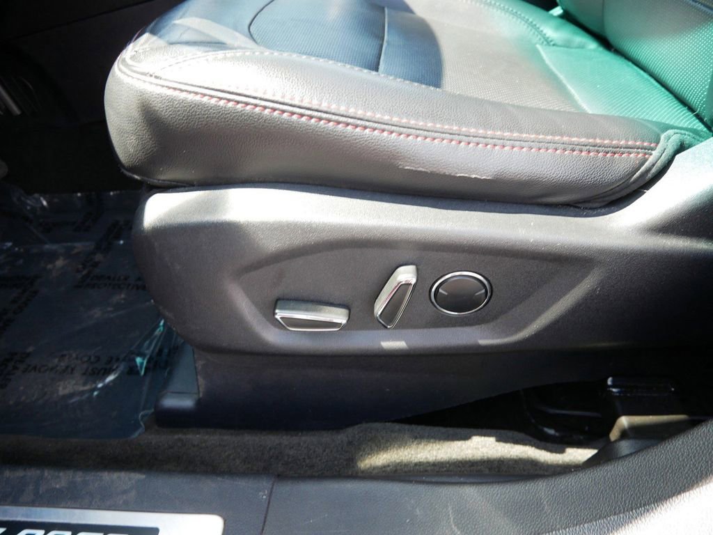 Used 2016 Ford Explorer Sport w/ Equipment Group 401A AWD/4WD image 9