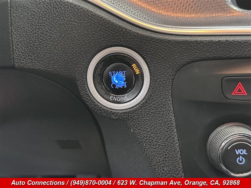 Used 2011 Dodge Charger SE RWD image 15