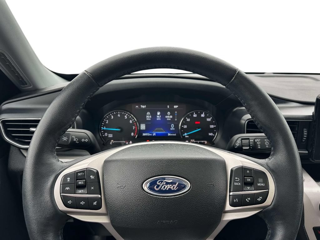 Certified 2023 Ford Explorer XLT w/ Equipment Group 202A AWD/4WD image 19