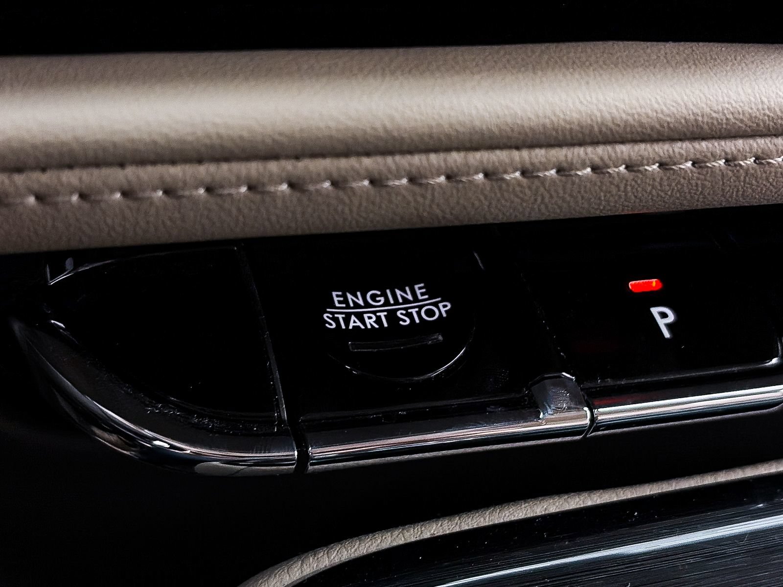 Used 2023 Lincoln Nautilus FWD w/ Premium Package image 27