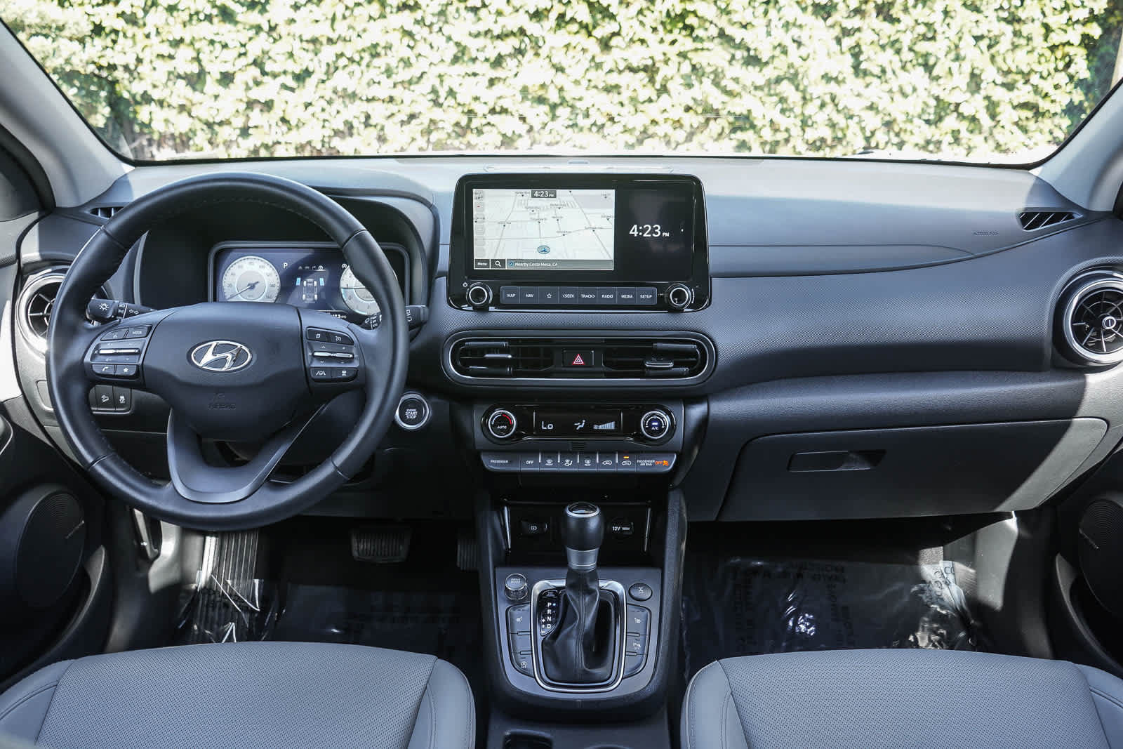 Used 2023 Hyundai Kona Limited AWD/4WD image 12