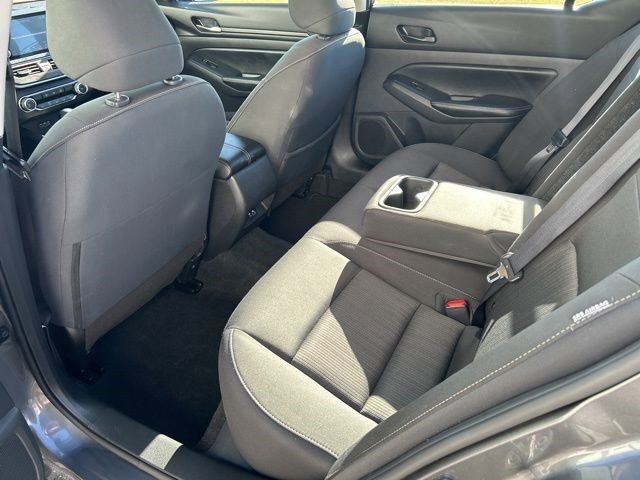 Used 2024 Nissan Altima 2.5 SV image 31