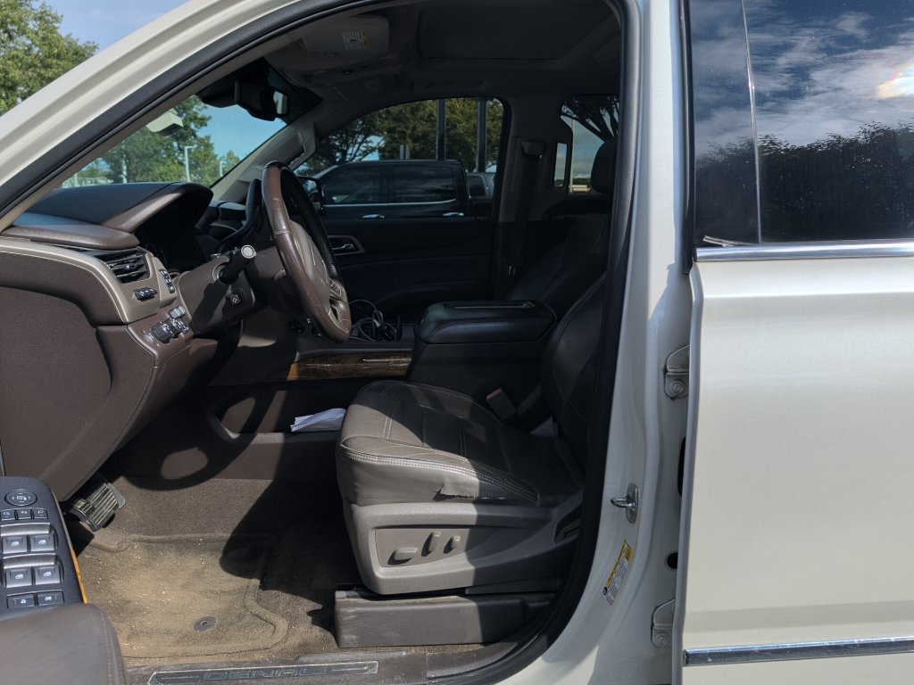 Used 2015 GMC Yukon XL Denali w/ Premium Package AWD/4WD image 8