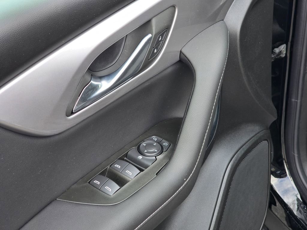 New 2025 Chevrolet Blazer LT w/ Convenience Package image 38