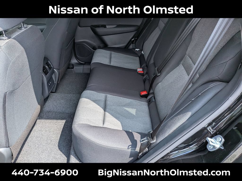 New 2026 Nissan Rogue SV w/ Cold Weather Package AWD/4WD image 18