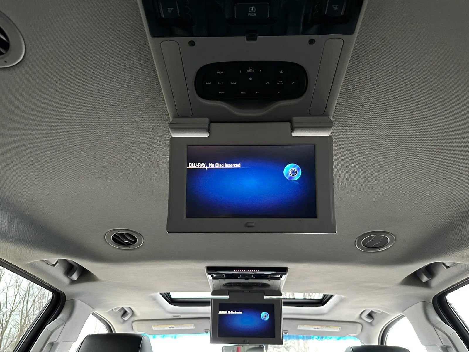 Used 2016 Cadillac Escalade ESV Premium AWD/4WD image 24