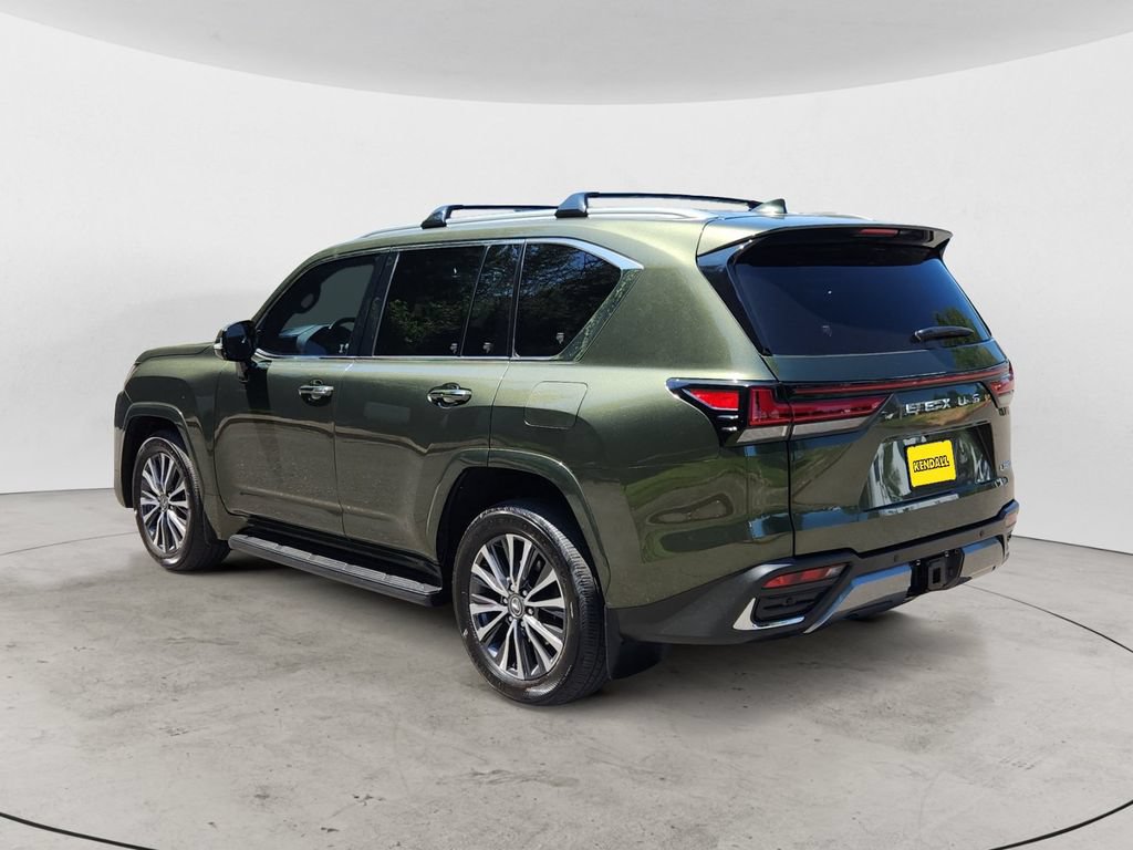 Used 2024 Lexus LX 600 4WD w/ Premium Package image 7