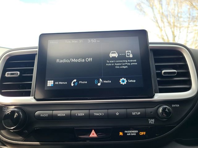 Certified 2024 Hyundai Venue SEL image 17