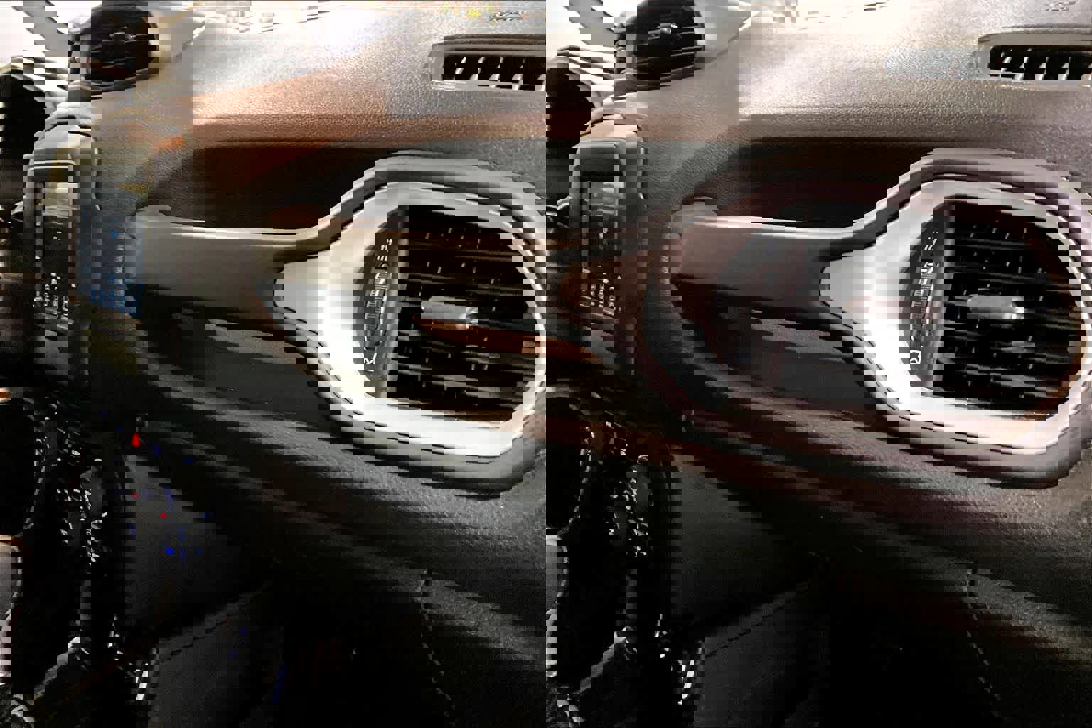 Used 2019 Jeep Renegade Latitude image 16