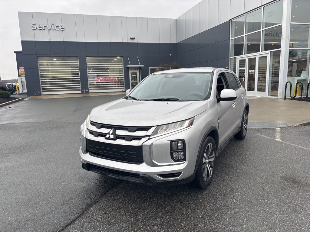 Used 2025 Mitsubishi Outlander Sport ES image 3