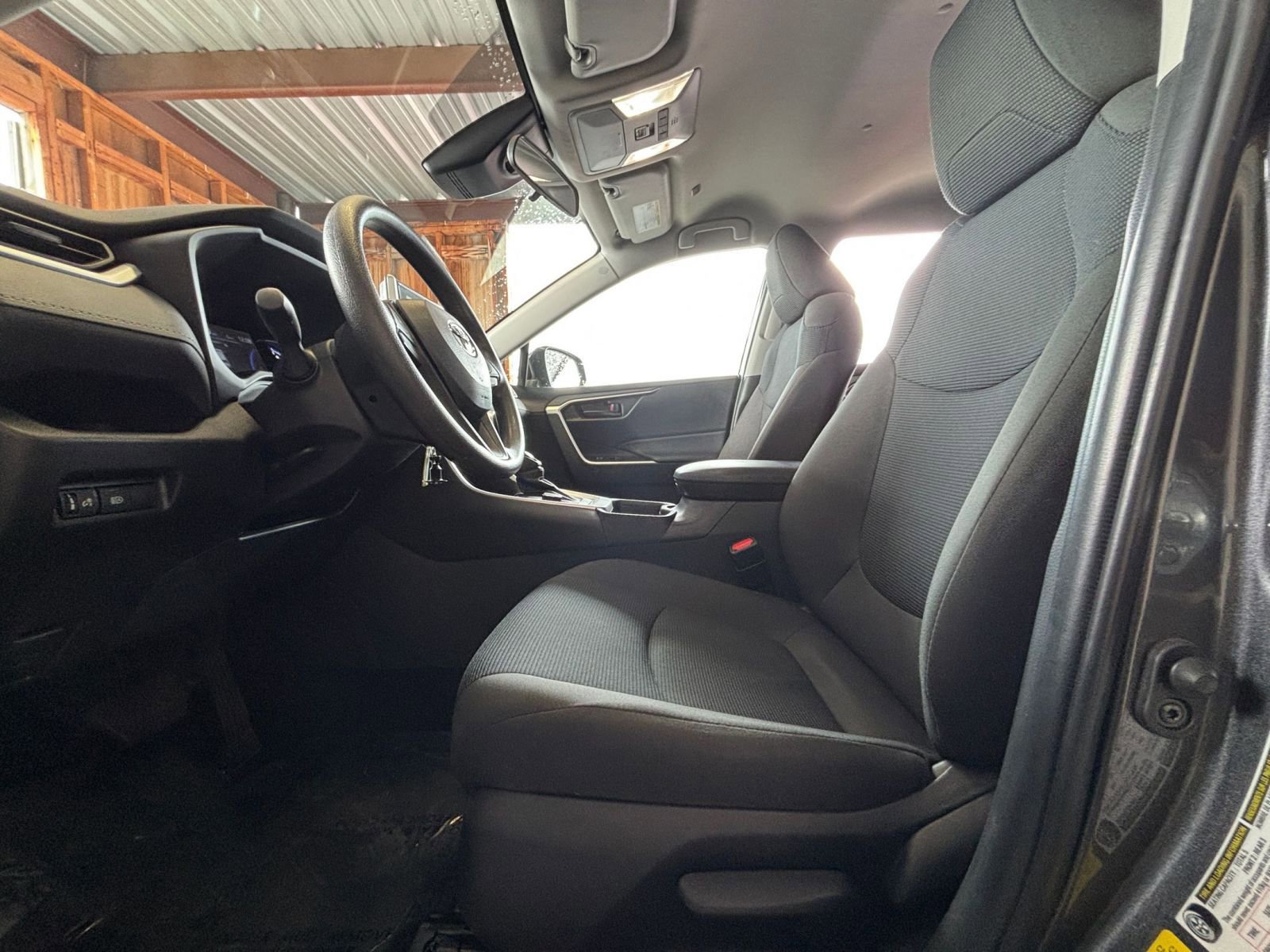 Used 2025 Toyota RAV4 LE image 27