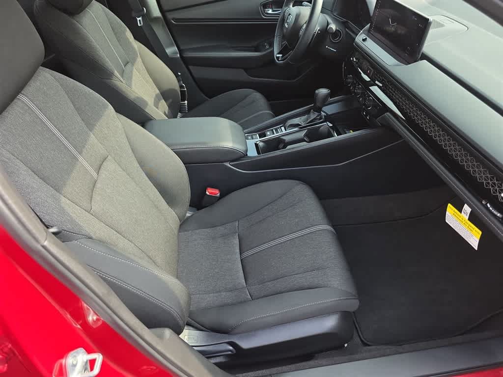Used 2025 Honda Accord Sport image 10