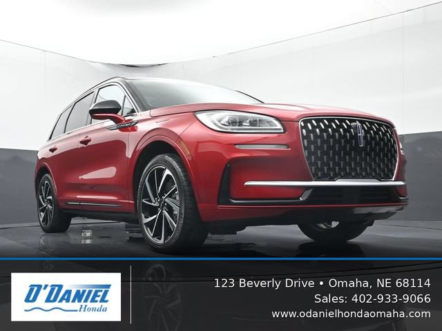 Used 2025 Lincoln Corsair Grand Touring AWD/4WD image 14