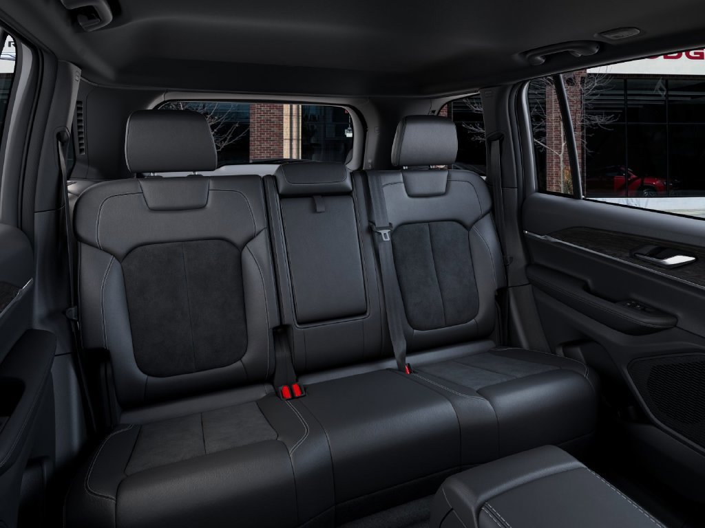 New 2026 Jeep Grand Cherokee Altitude RWD image 15