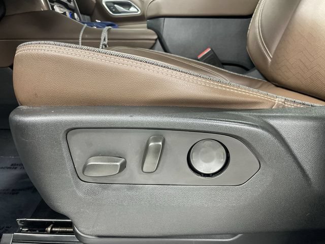 Used 2021 Chevrolet Suburban High Country AWD/4WD image 14