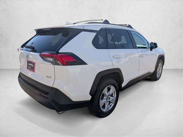Certified 2020 Toyota RAV4 XLE w/ Convenience Package FWD image 5
