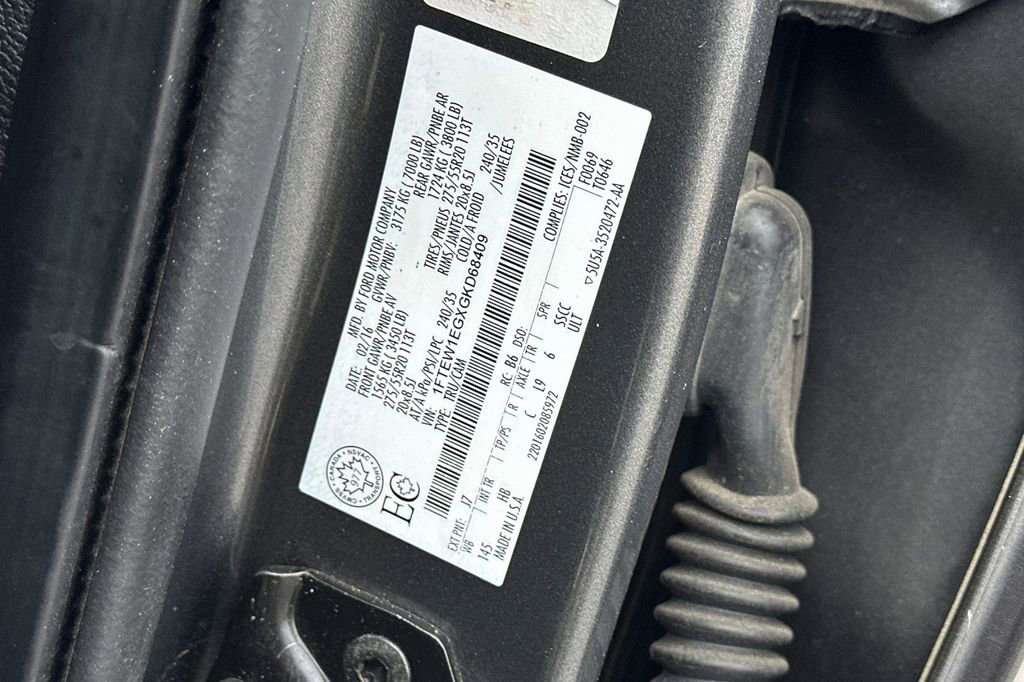 Used 2016 Ford F150 Lariat w/ FX4 Off-Road Package image 29