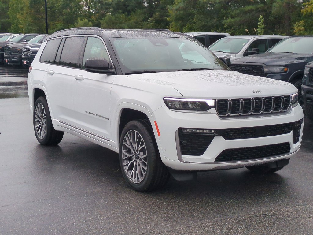 New 2027 Jeep Grand Cherokee L Summit AWD/4WD image 2