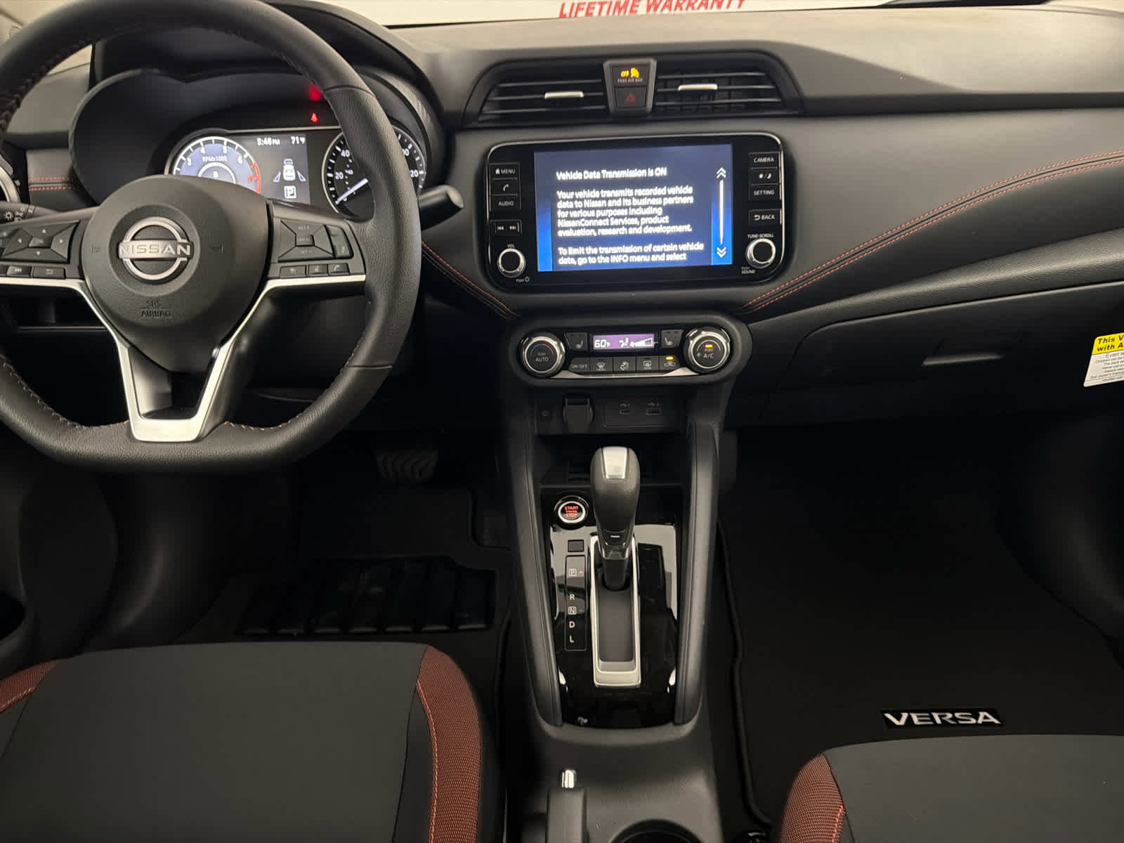 New 2025 Nissan Versa SR w/ Trunk Package image 19