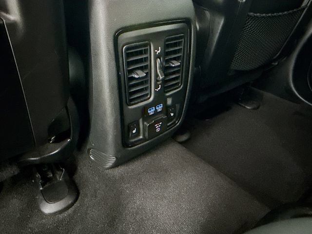 Used 2022 Dodge Durango GT image 33