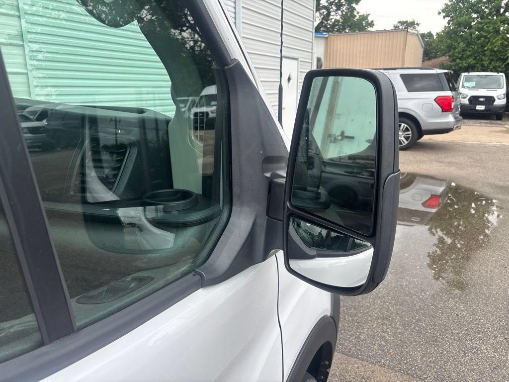 Used 2023 Ford E-Transit 148 High Roof Extended RWD image 10