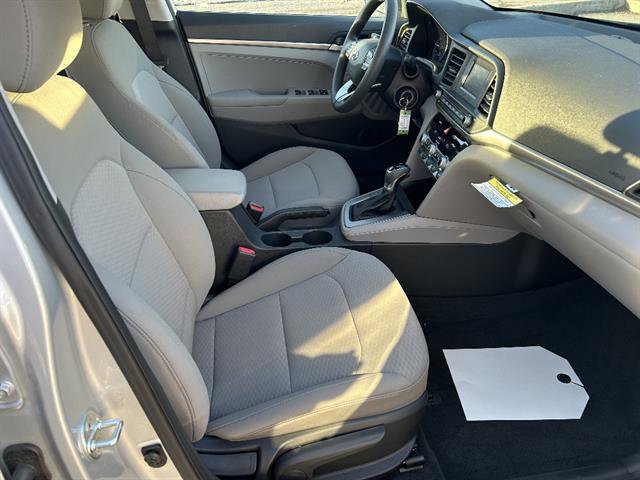 Used 2020 Hyundai Elantra SE image 29