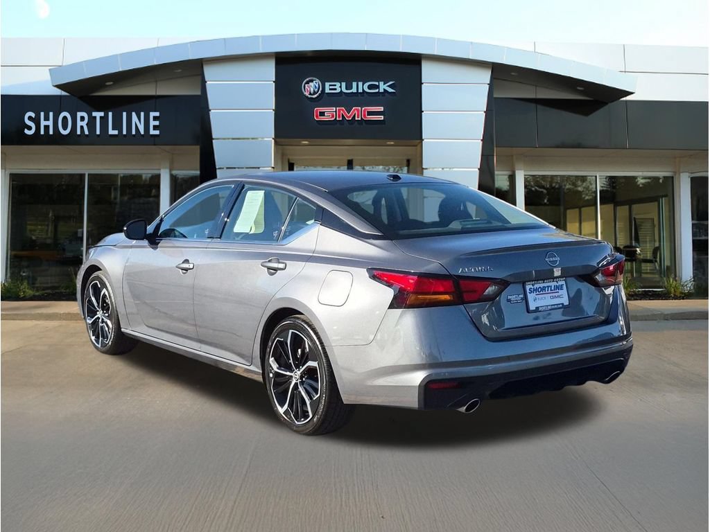 Used 2026 Nissan Altima 2.5 SR FWD image 3