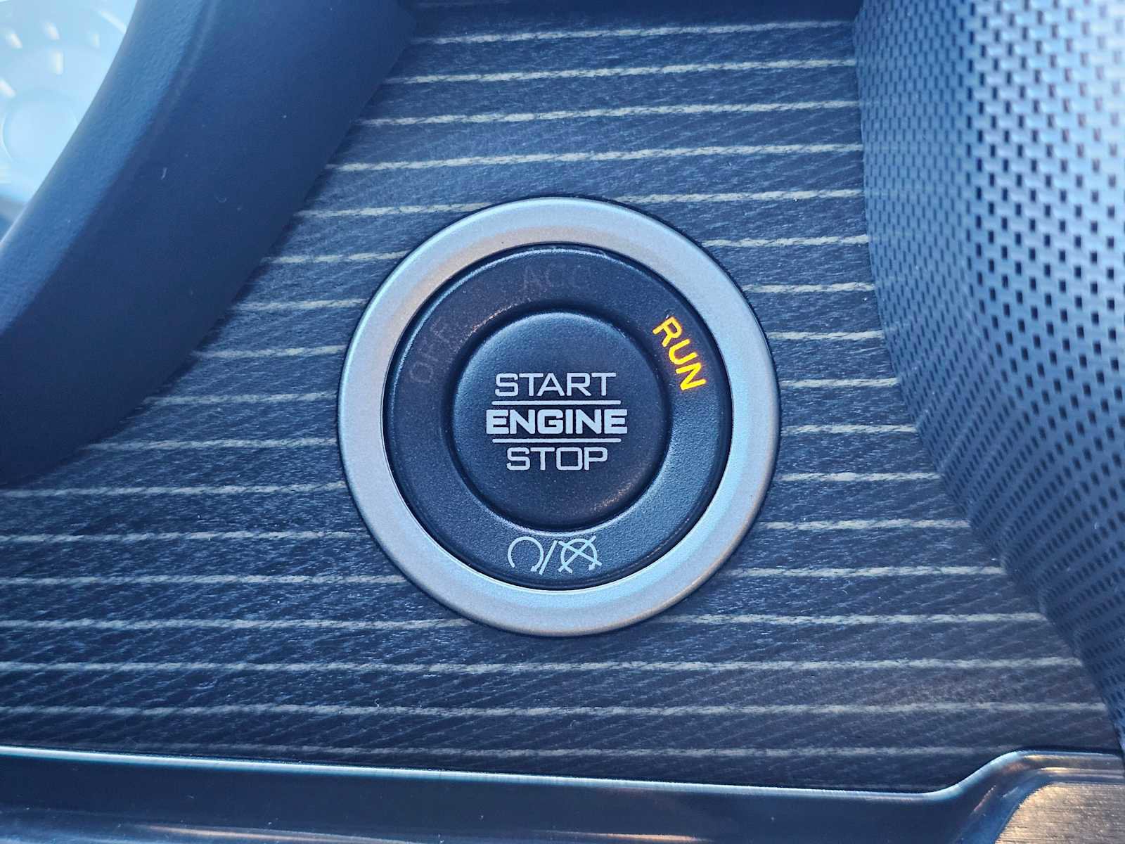 Used 2020 RAM 2500 Limited image 33