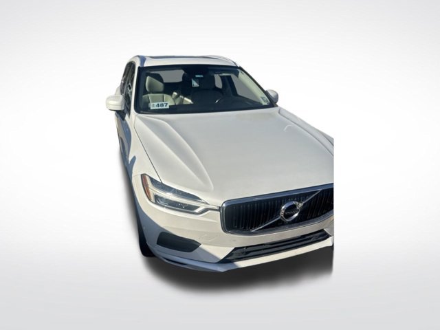 Used 2018 Volvo XC60 T5 Momentum w/ Vision Package AWD/4WD image 21