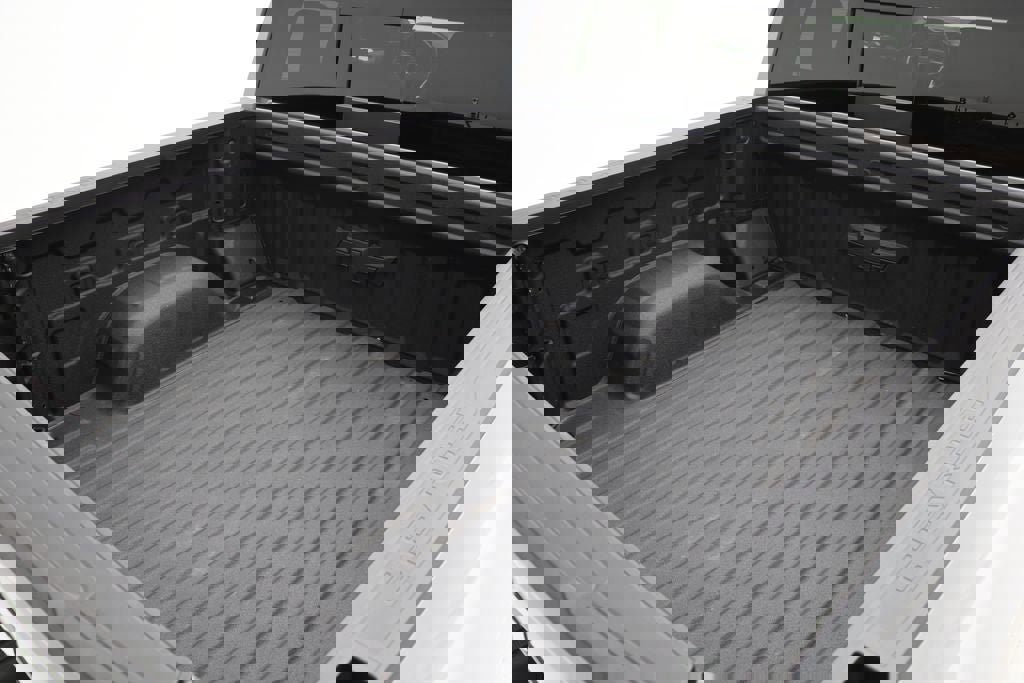 Used 2024 Chevrolet Silverado 1500 RST image 14