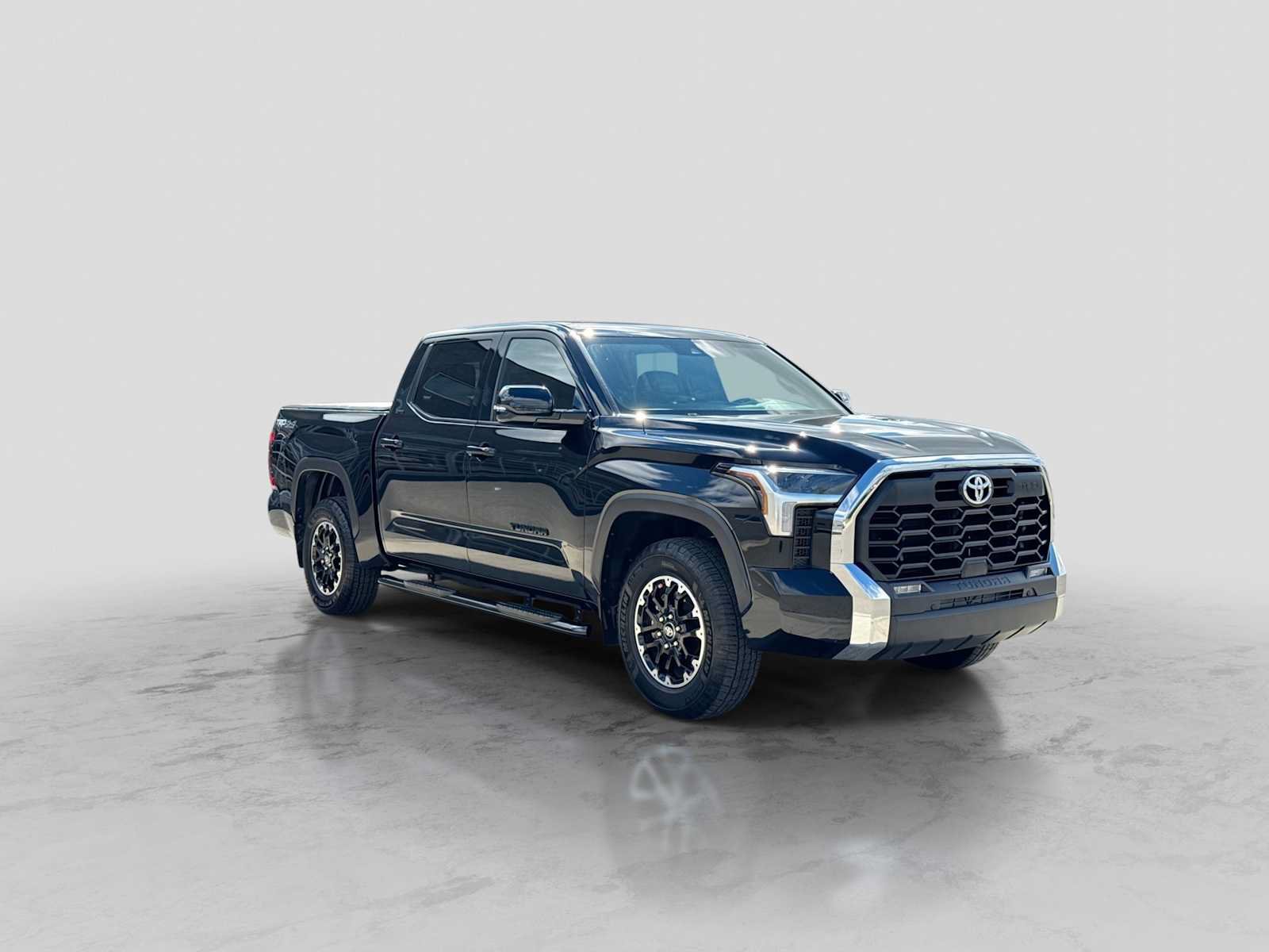 Used 2025 Toyota Tundra SR5 w/ TRD Off-Road Premium Package AWD/4WD image 8