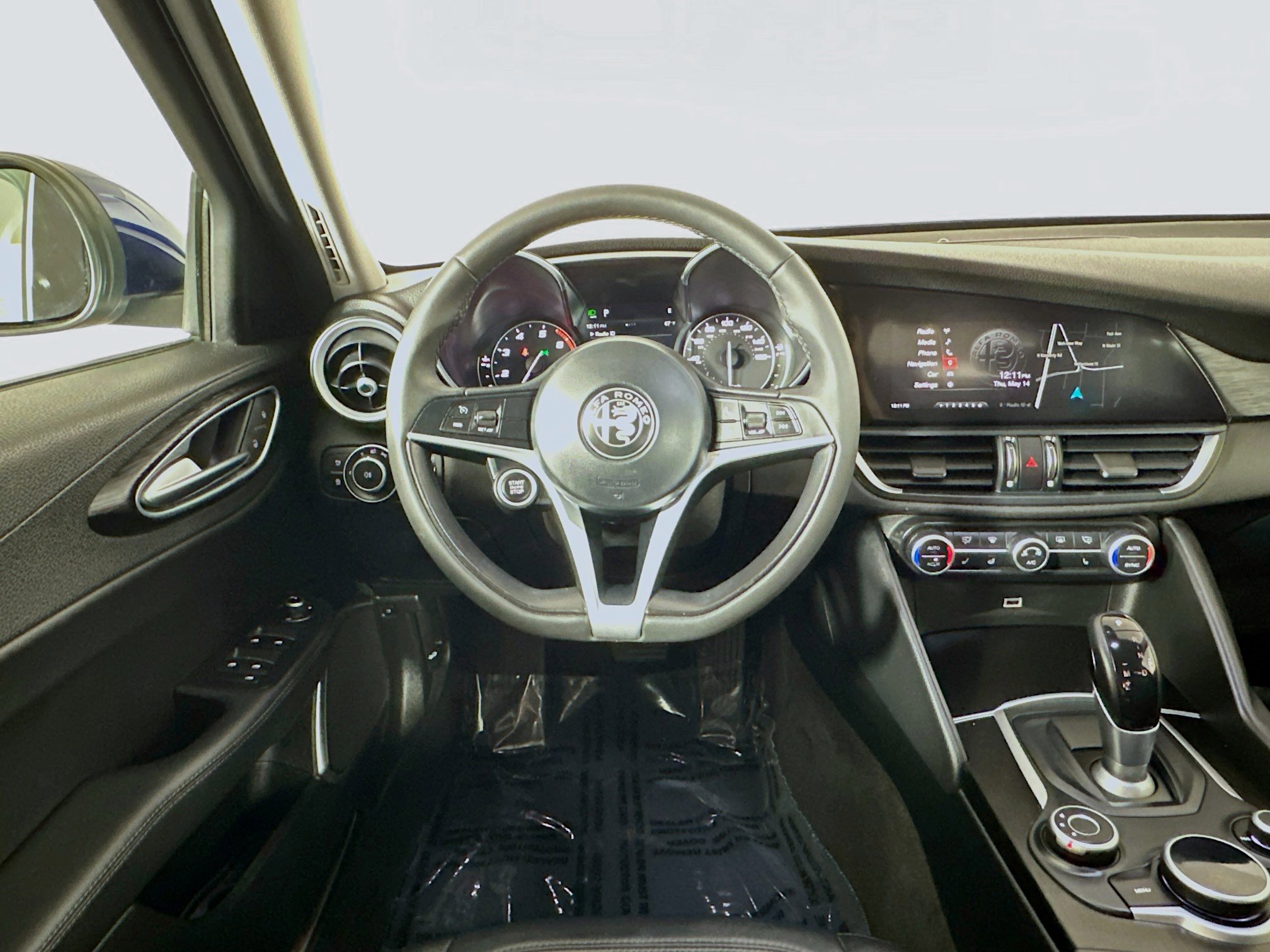 Used 2018 Alfa Romeo Giulia AWD image 21