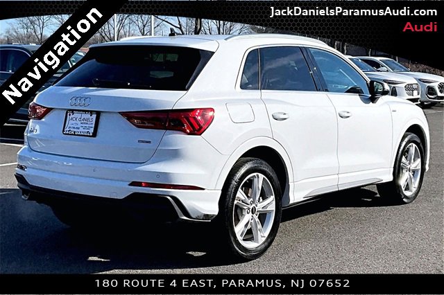 Used 2024 Audi Q3 2.0T Premium Plus image 2