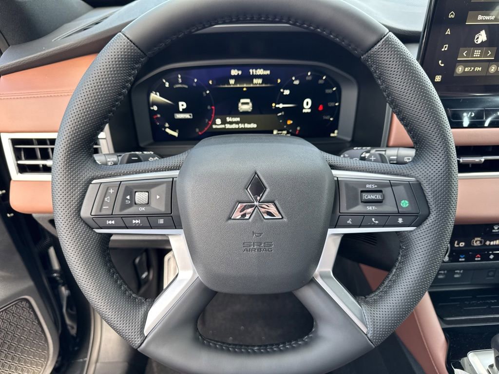 New 2026 Mitsubishi Outlander SEL FWD image 8
