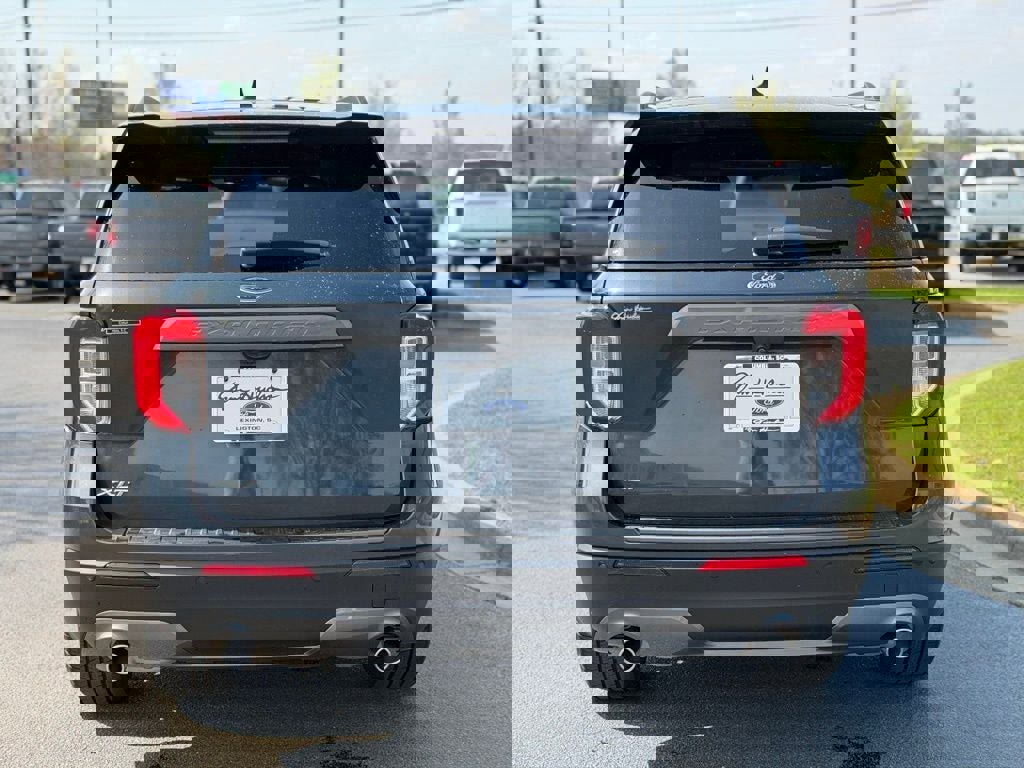 Certified 2023 Ford Explorer XLT w/ Equipment Group 202A image 6